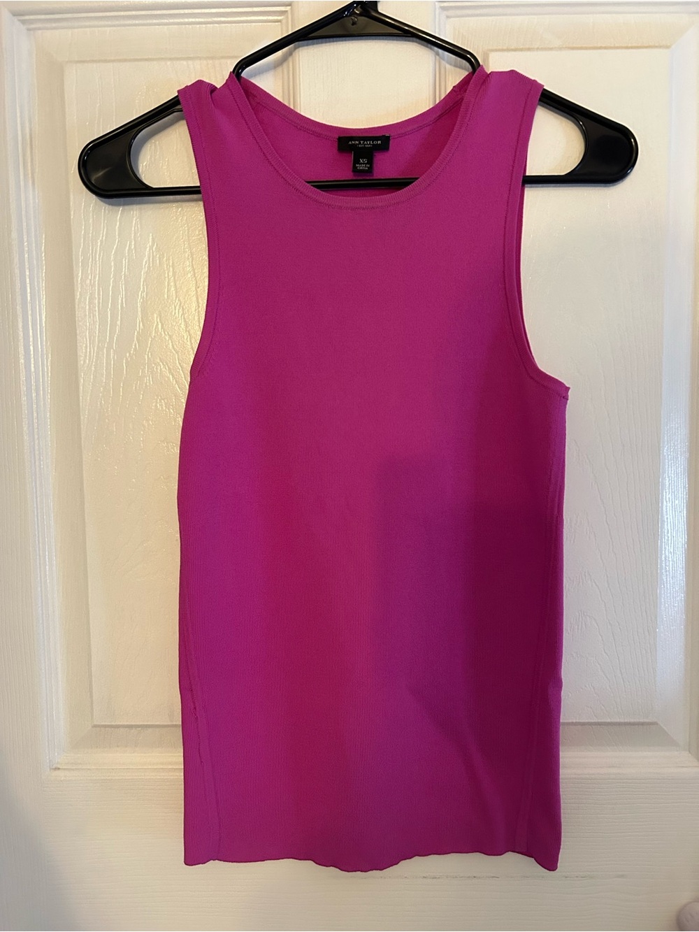 Ann Taylor Fuchsia Sleeveless Tank Top